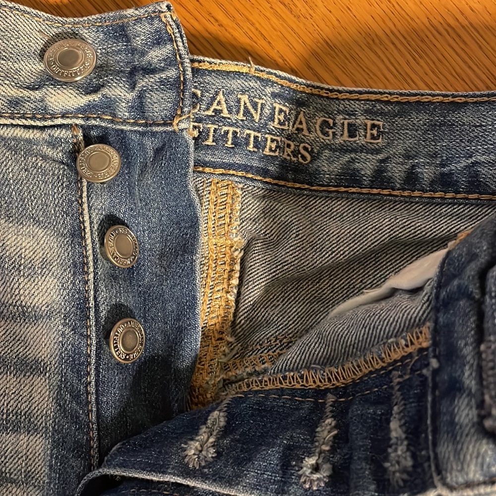 Shorts - Picture 2 of 8